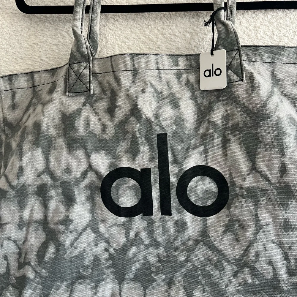 Alo‎ Yoga NWT Gray Tie Dye Shopper Tote Canvas Oversized Bag One Size